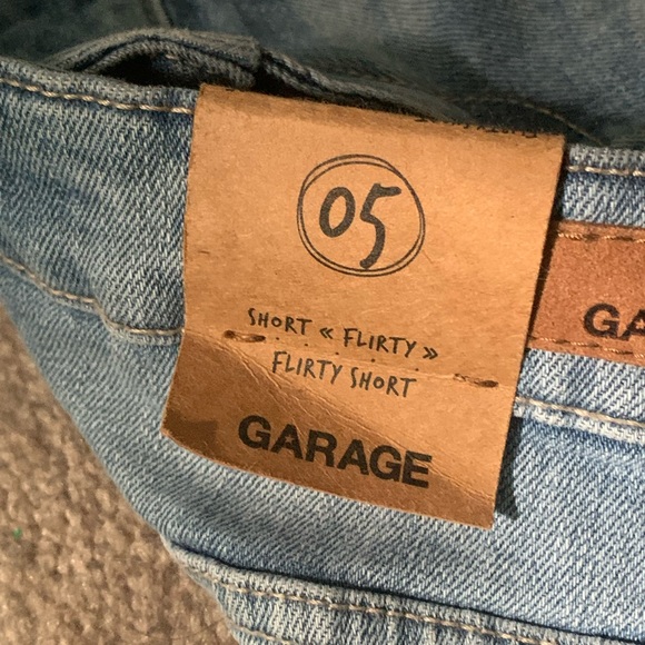 NWT garage denim jean shorts - Picture 3 of 3
